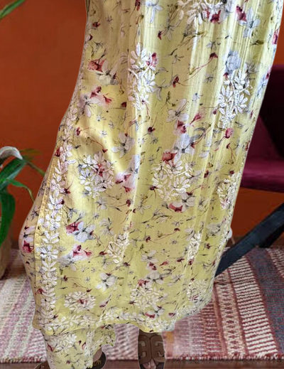 淡黄色 Chikankari Kurti 套装