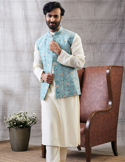 Sarouk Printed Bundi With Kurta Set