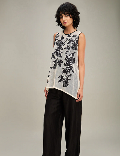 粉色 &amp; 金色 Cape Dhoti 套装