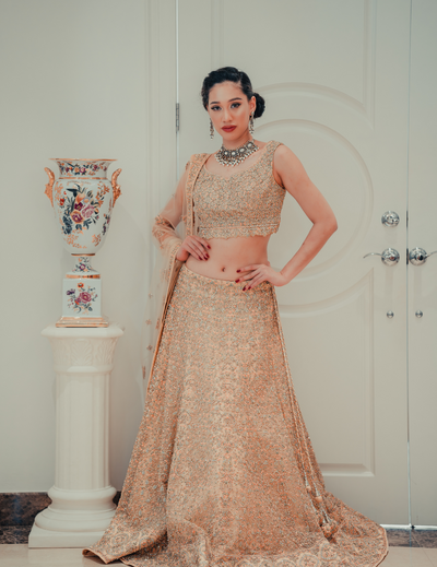 独家金色 Lehenga