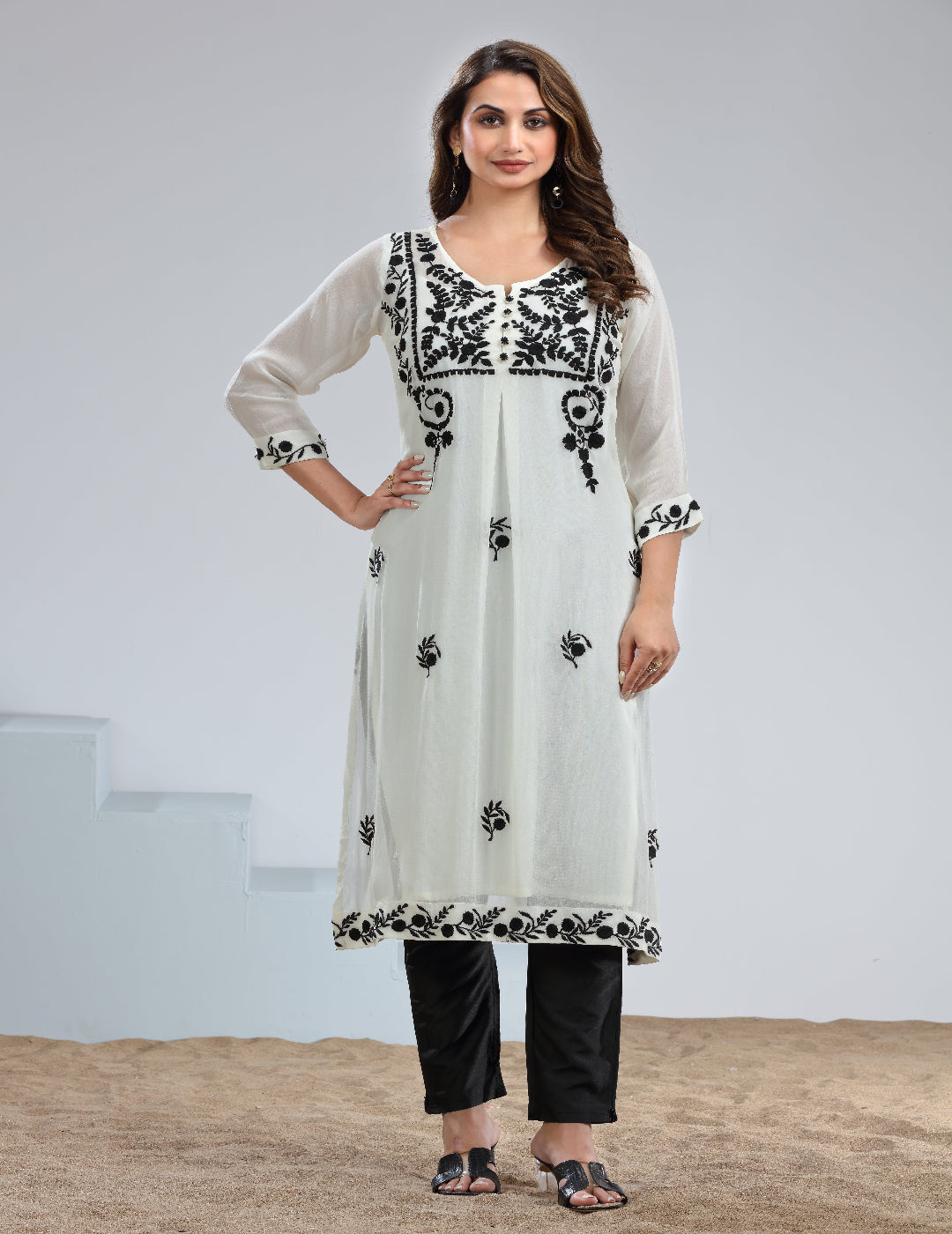 粉色 Chikankari 直筒 Kurta