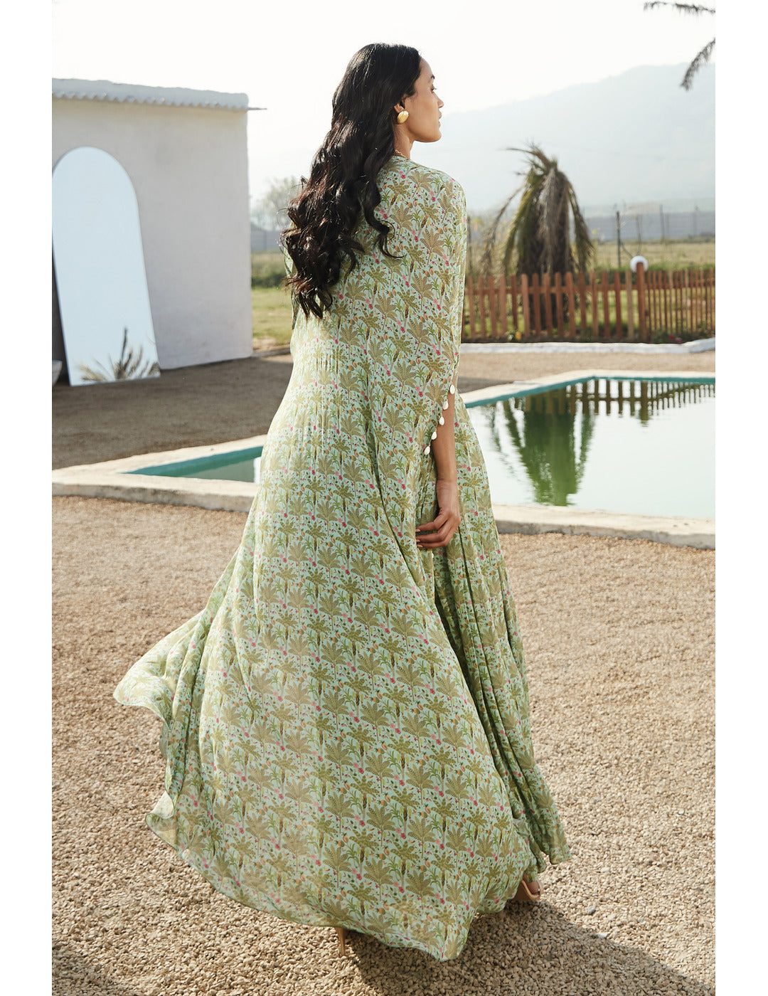 Pista Sharara Set With Cape