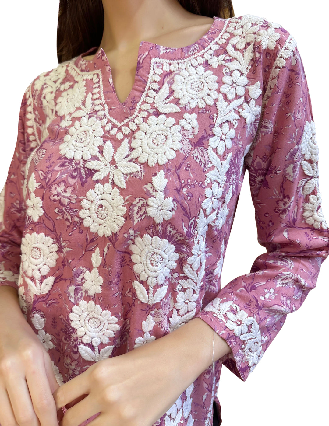 粉色花朵 Chikankari Kurti