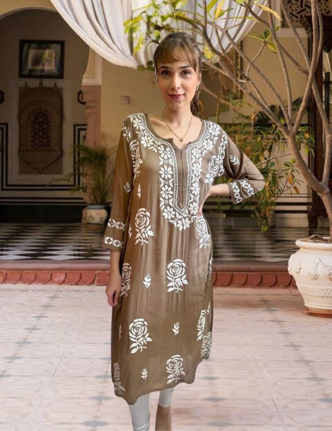 深灰褐色 Chikankari 直筒 Kurti