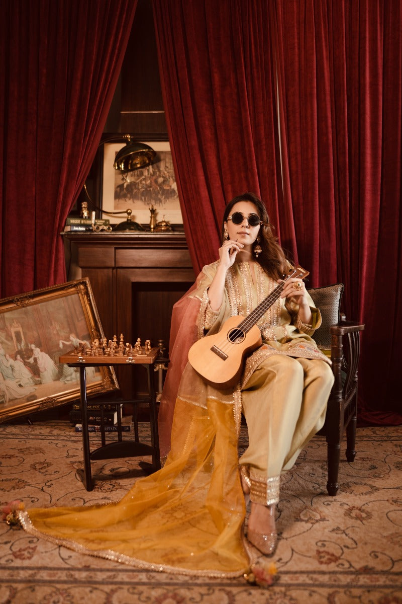 Sitara Kurti Pant Dupatta